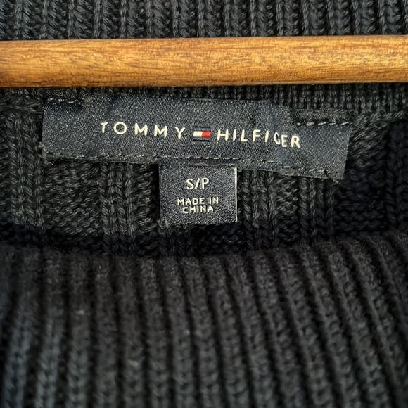 Tommy Hilfiger S/P dark and light blue sweater . - Picture 4 of 7